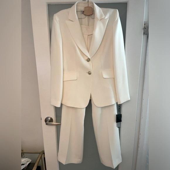 Tahari ASL Pants - NWT Tahari Arthur S. Levine Size 8 Pantsuit - Cloud